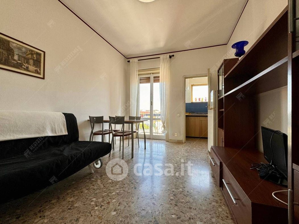 Appartamento in Vendita in Via Luigi Canonica 40 a Milano
