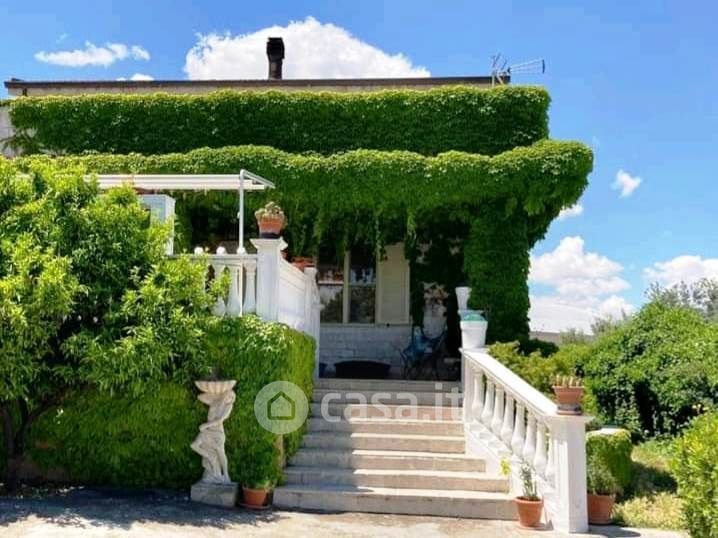 Villa in Vendita in Tratturo Camporeale a Foggia