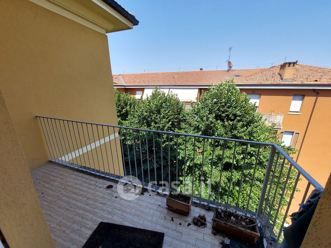 Appartamento in Vendita in Via Siepelunga a Bologna