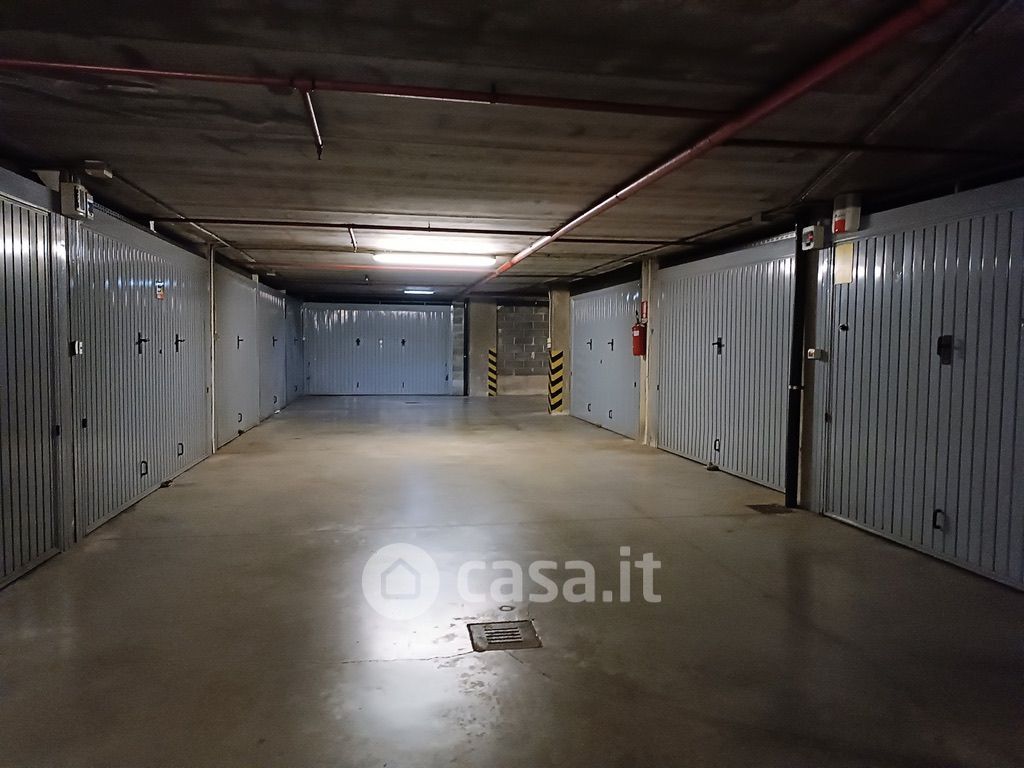 Garage/Posto auto in Vendita in Corso Trapani 219 a Torino