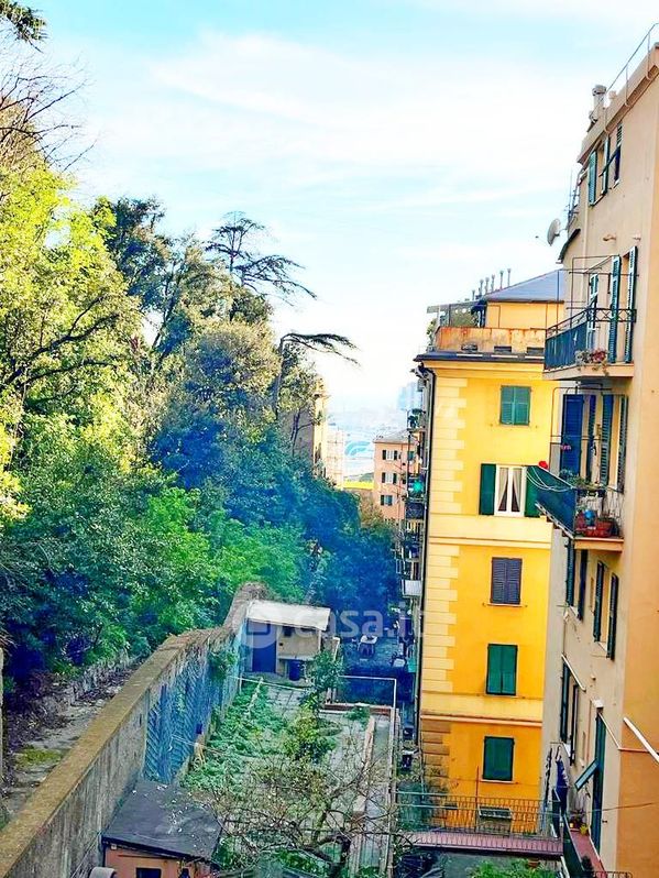 Appartamento in Vendita in Via Sant'Ugo 10 a Genova