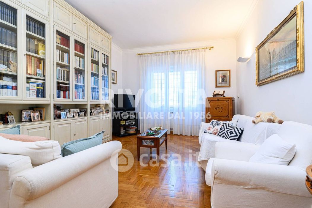 Appartamento in Vendita in Via Federico Ozanam a Roma