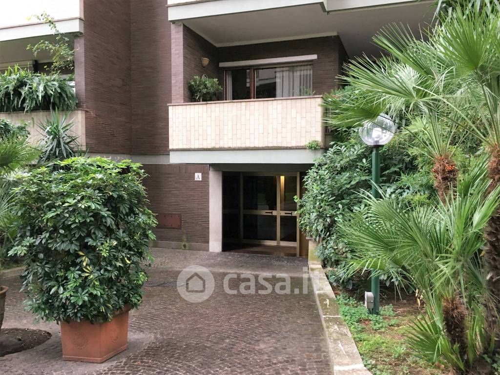 Appartamento in Vendita in Via Cassia 531 a Roma