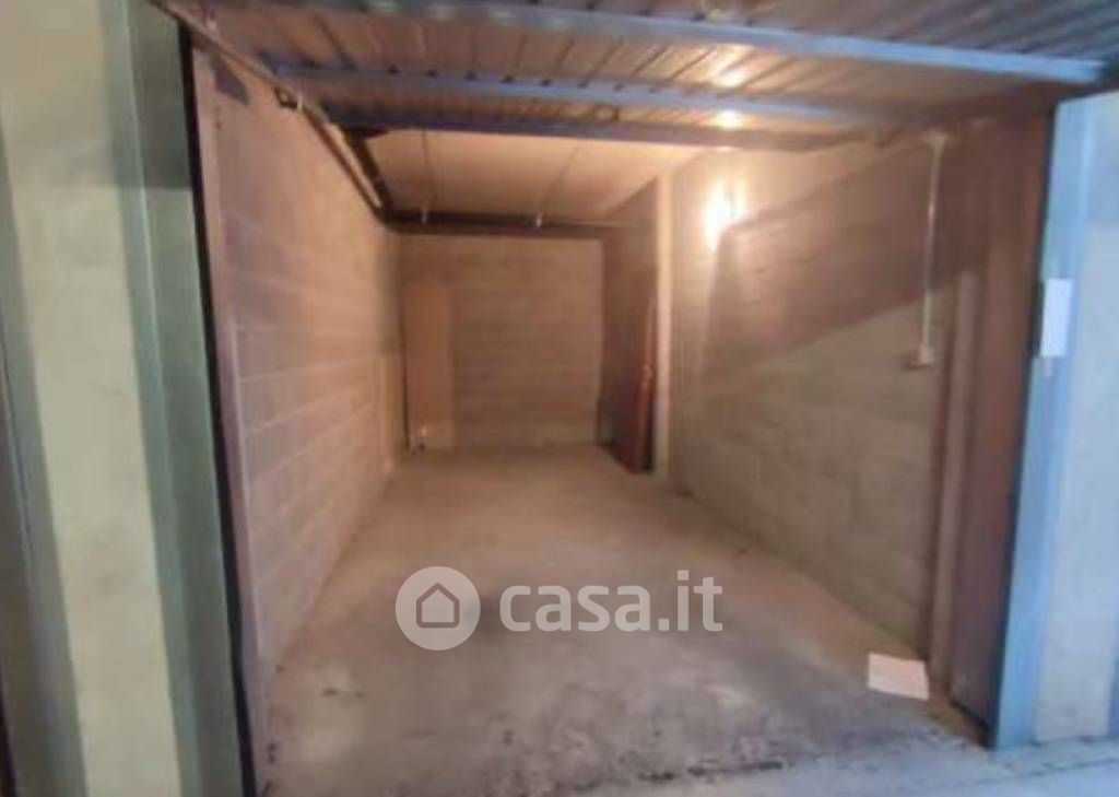 Garage/Posto auto in Vendita in Via Giacomo Matteotti 12 a Gessate