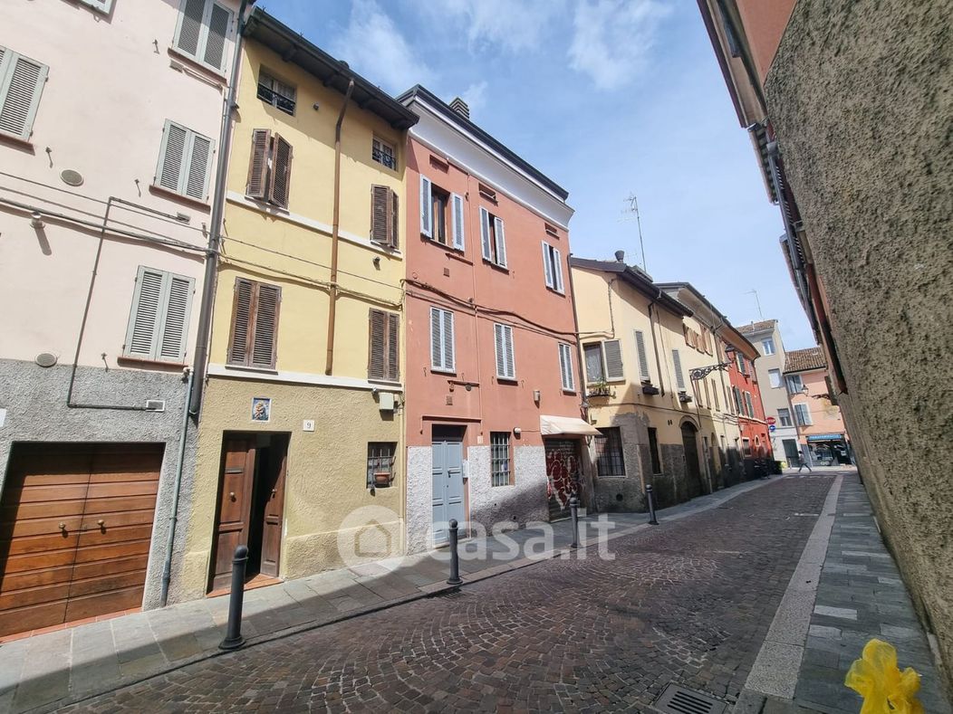 Villetta a schiera in Vendita in Borgo Pietrantonio Bernabei a Parma