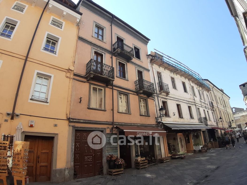 Appartamento in Vendita in Via Sant'Anselmo 20 a Aosta
