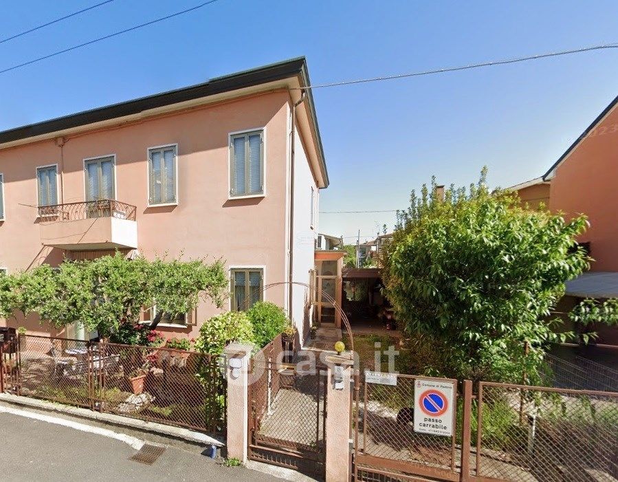 Casa Bi/Trifamiliare in Vendita in Via Sebenico 16 a Padova