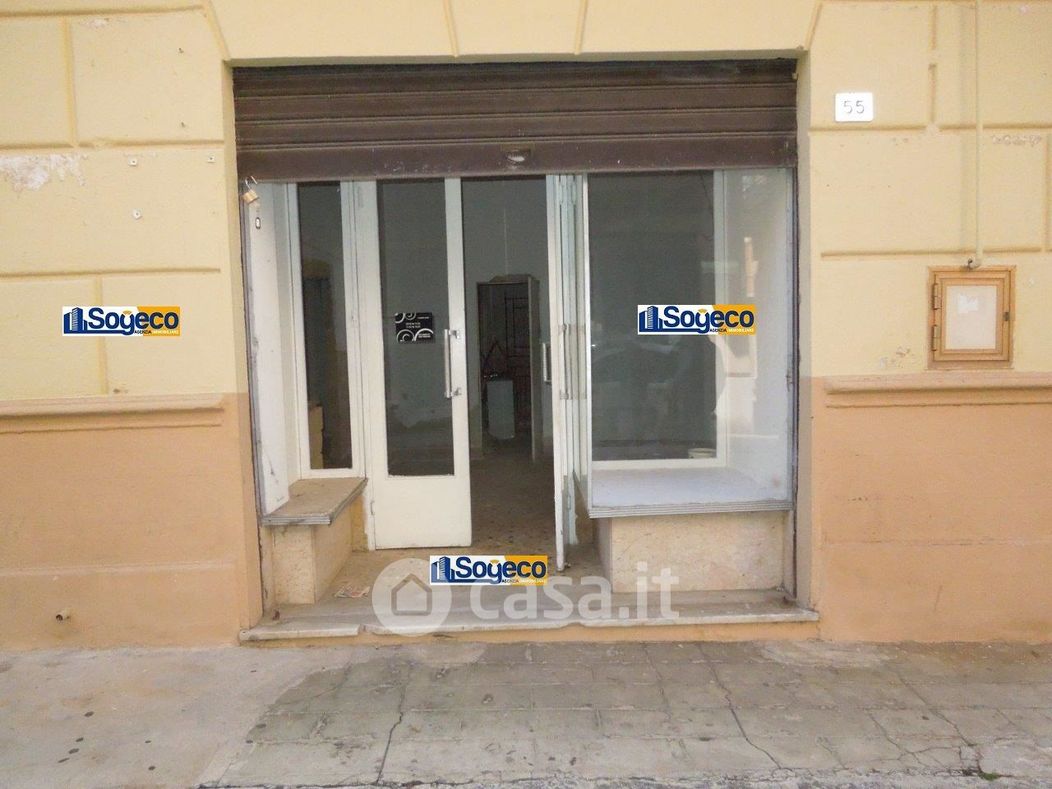 Negozio/Locale commerciale in Vendita in Via Domenico Sciortino 55 a Bagheria