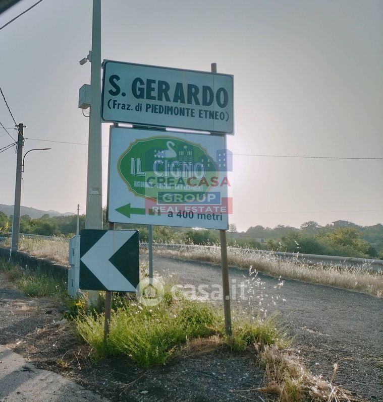 Terreno agricolo in Vendita in Via Chiovazzi a Piedimonte Etneo
