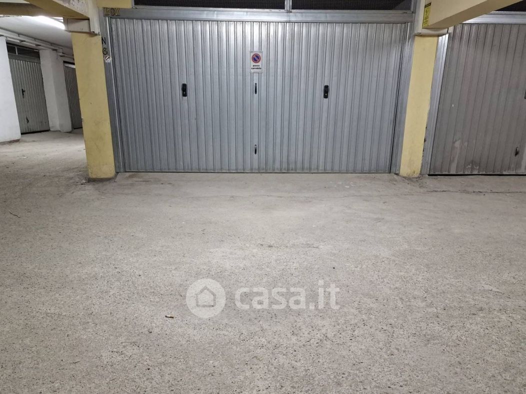 Garage/Posto auto in Vendita in Via Teseo a Ardea