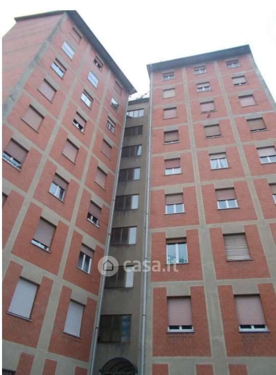 Appartamento in Vendita in Via Val Lagarina 69 a Milano