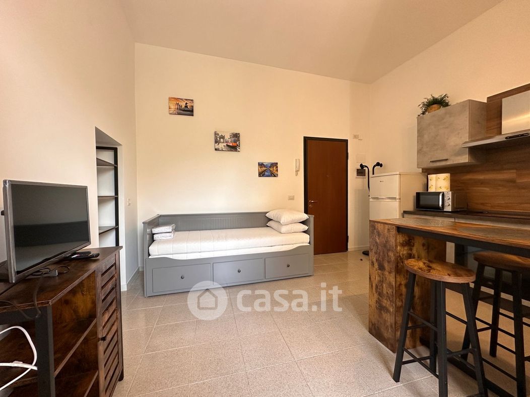 Appartamento in Affitto in Via Lanfranco della Pila 1 a Milano