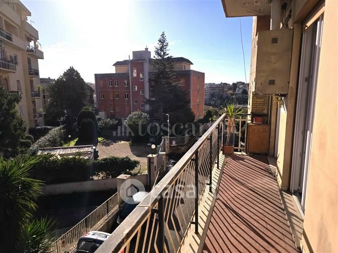Appartamento in Vendita in Via Francesco Tamagno a Roma
