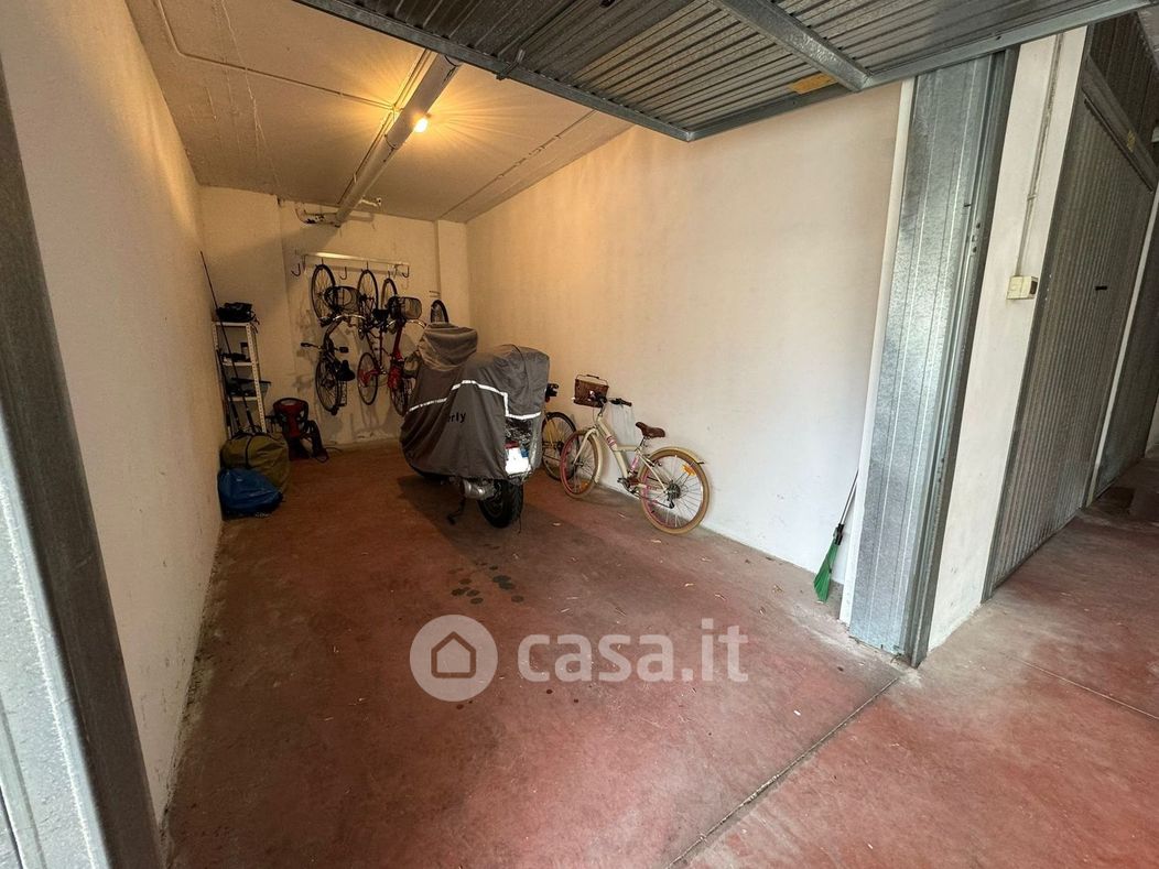 Garage/Posto auto in Vendita in Corso Giuseppe Mazzini 2 a Sanremo
