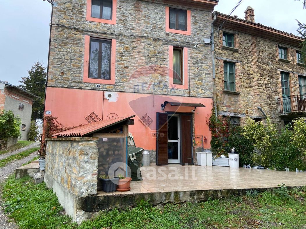 Rustico/Casale in Vendita in Strada Provinciale 359 R 1 a Pellegrino Parmense