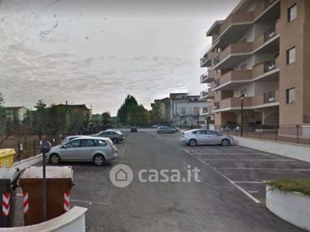 Garage/Posto auto in Vendita in Via Tiberina a Fiano Romano