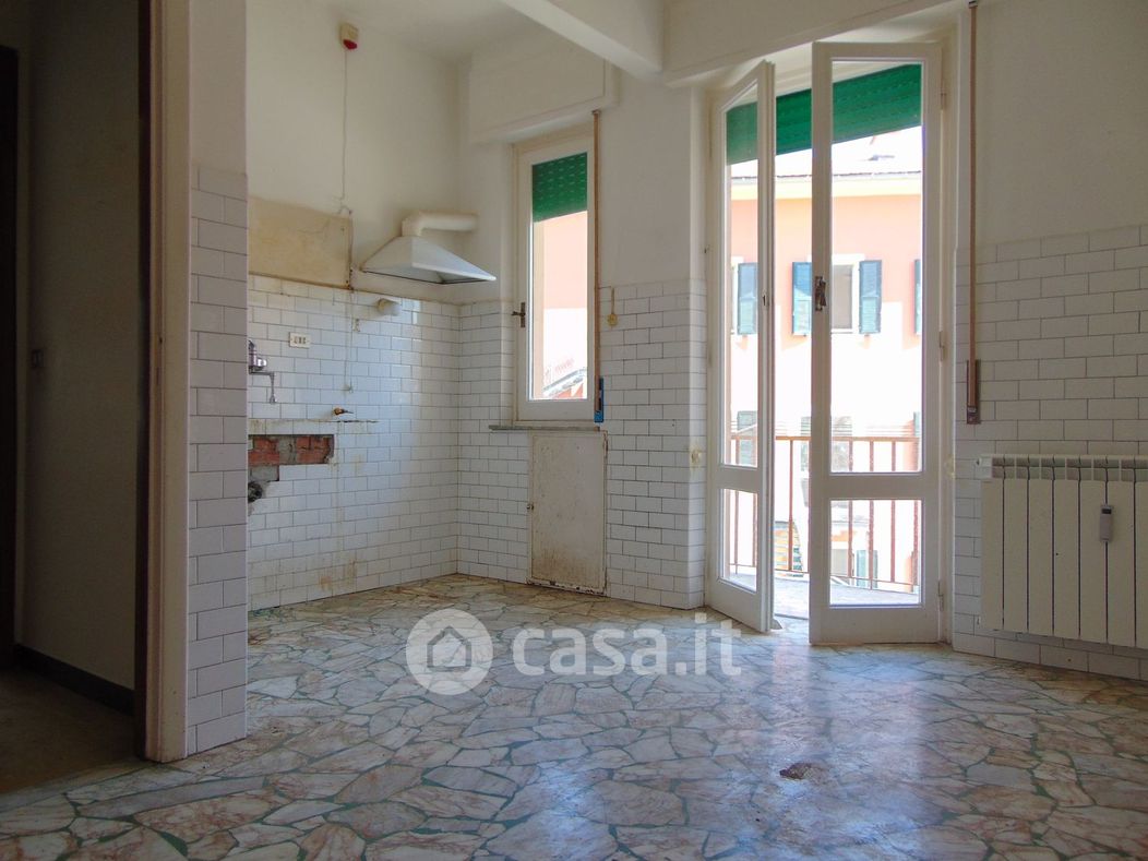 Appartamento in Vendita in Via Castagnola a Chiavari