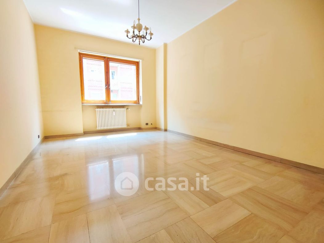 Appartamento in Vendita in Via Pietro Francesco Guala 118 a Torino