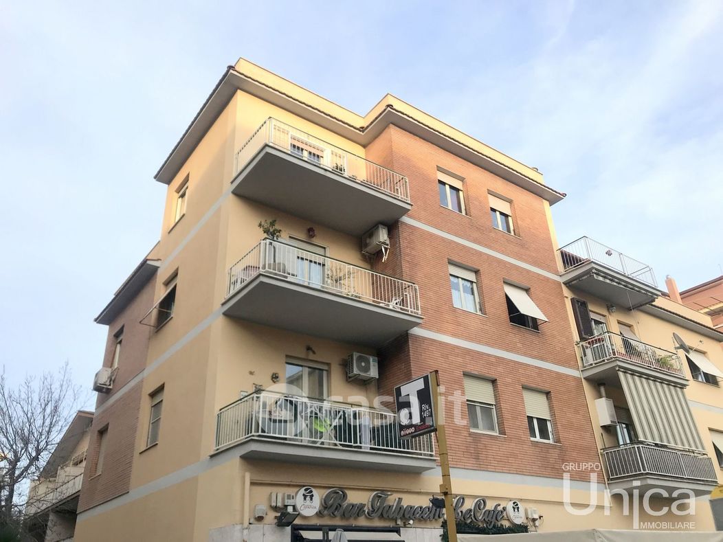 Appartamento in Vendita in Via Simone Mosca 10 a Roma