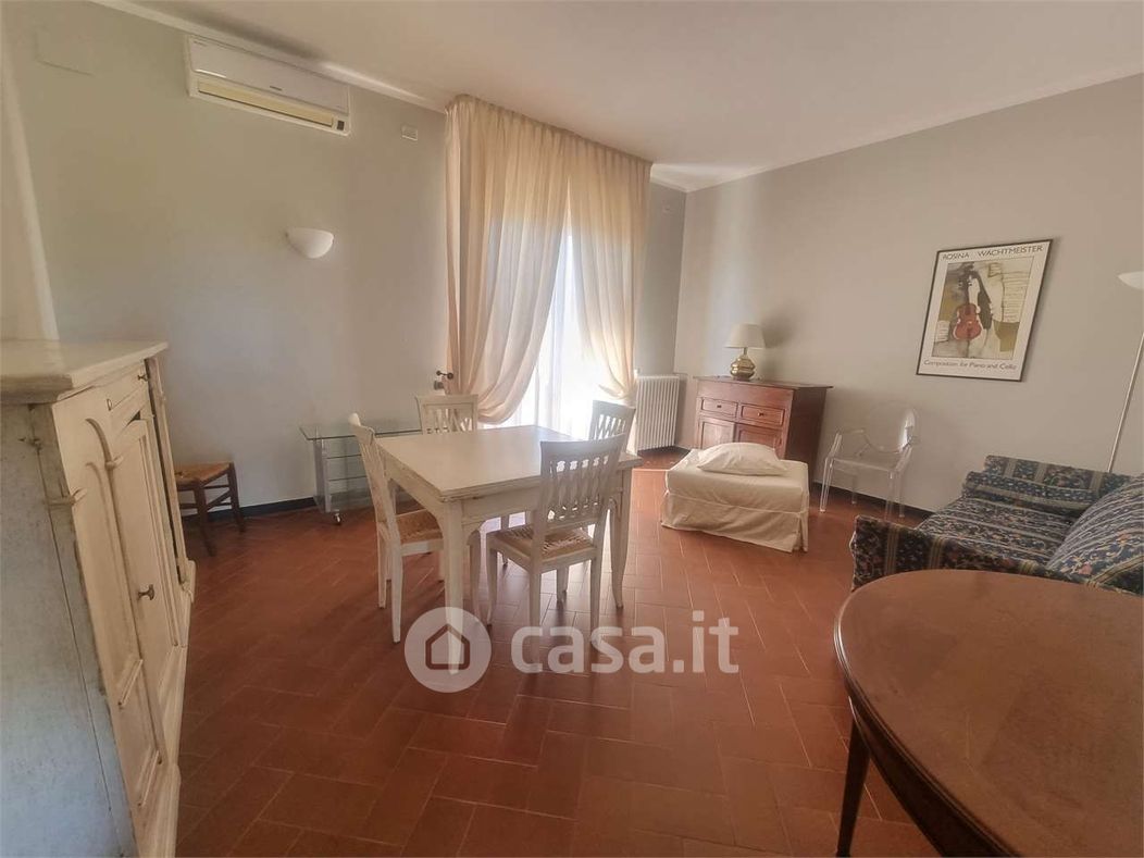 Appartamento in Affitto in a Castelnuovo Magra