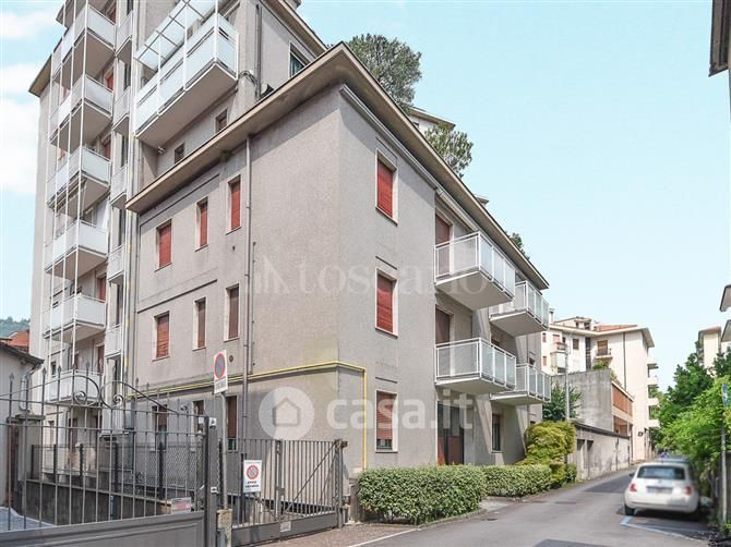Appartamento in Affitto in Via Luciano Manara a Como