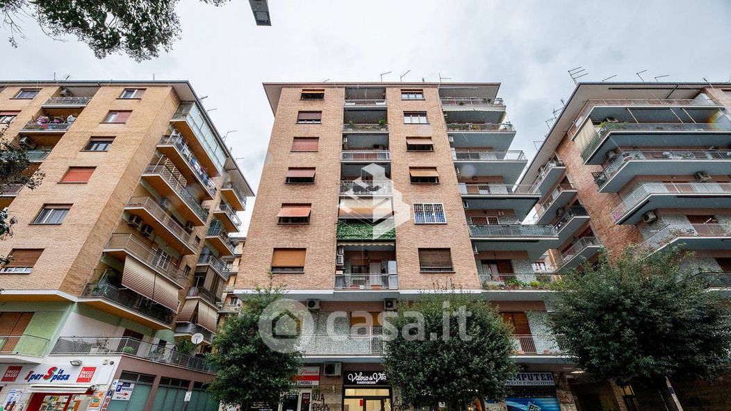 Appartamento in Vendita in Via Claudio Asello a Roma