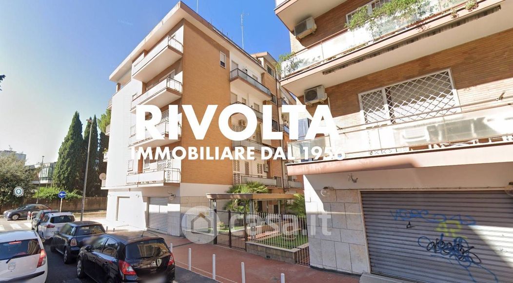 Appartamento in Vendita in Via Emilio Albertario 62 a Roma