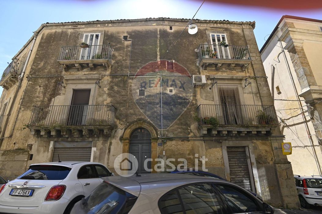 Casa Bi/Trifamiliare in Affitto in Via Infermeria 54 a Caltagirone