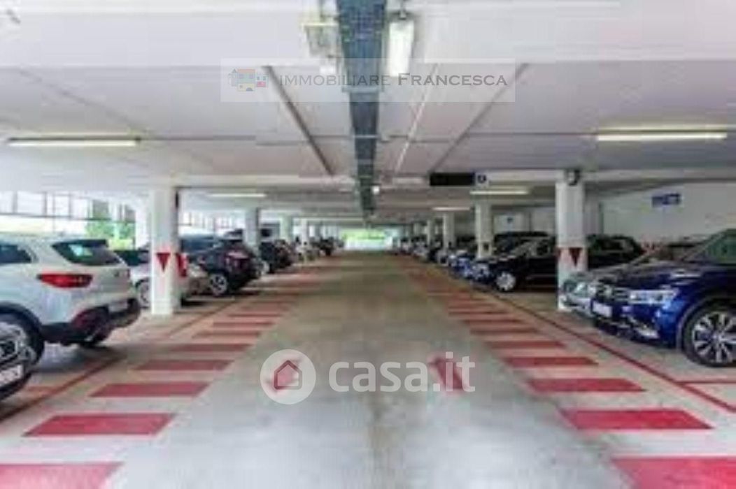 Garage/Posto auto in Vendita in Via Monte Oro a Riva del Garda