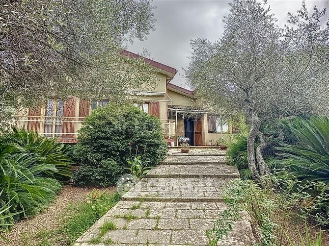 Villa in Vendita in SV Monte Oro a Sassari