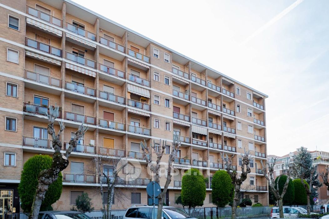 Appartamento in Vendita in Via Saverio Mercadante 90 a Torino