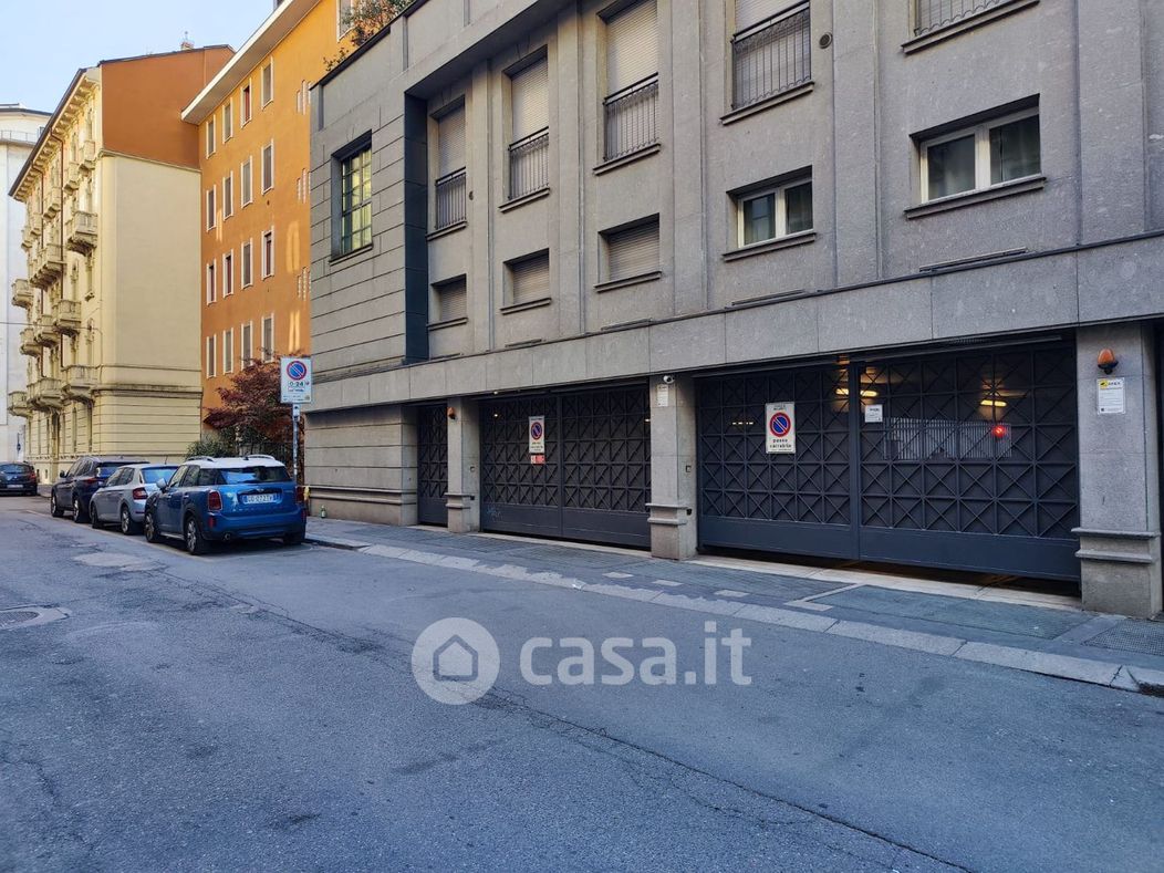 Garage/Posto auto in Affitto in Via di Porta Tenaglia 5 a Milano