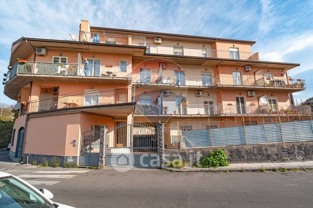 Appartamento in Vendita in Via Enrico Berlinguer 30 a Belpasso