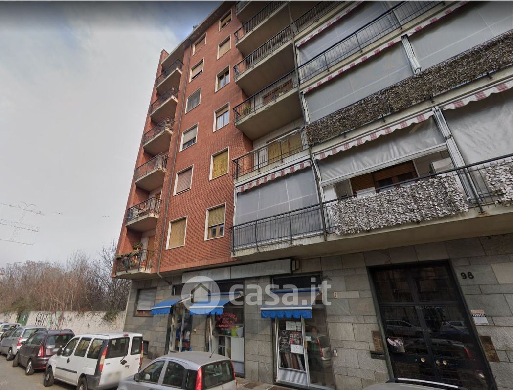 Appartamento in Vendita in Via Lanzo 98 a Torino