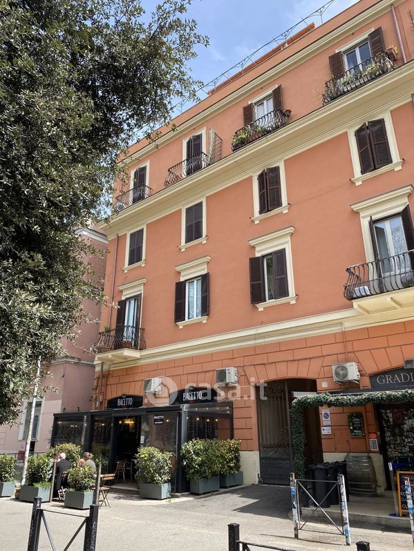 Appartamento in Affitto in Via Ostiense 177 C a Roma