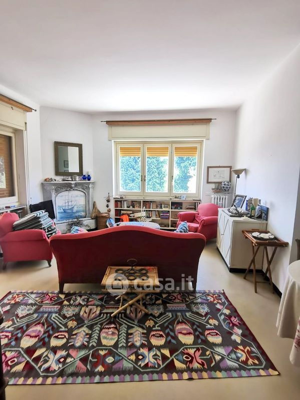 Appartamento in Affitto in Via Costantino Nigra a Rapallo