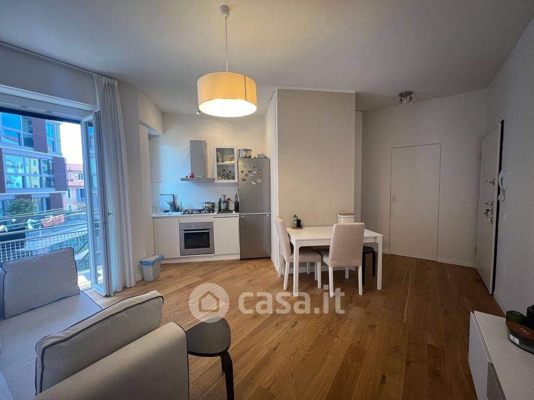 Appartamento in Affitto in Via Cenisio 5 a Milano