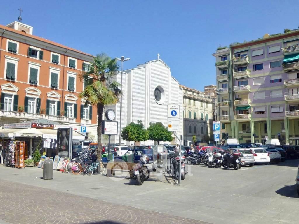Negozio/Locale commerciale in Affitto in Piazza beverini a La Spezia