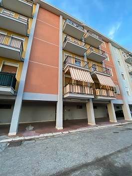 Appartamento in Vendita in Via de Cosmi Giovanni Battista 94 a Caltanissetta