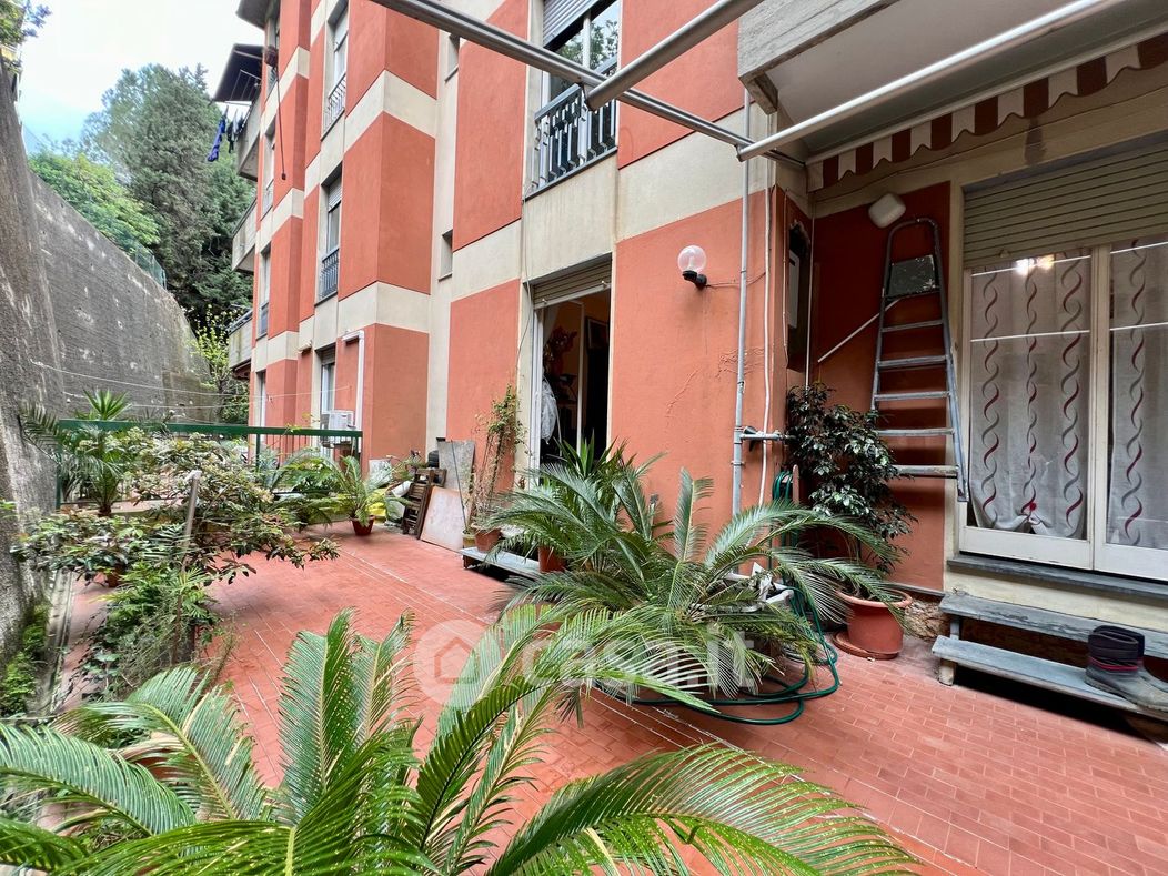 Appartamento in Vendita in Via del Manzasco 4 a Genova
