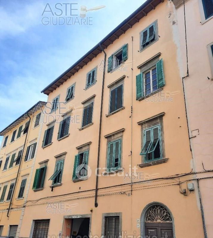 Appartamento in Vendita in Via P. A. del Corona 20 a Livorno