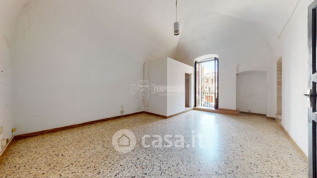 Casa indipendente in Vendita in Via Biagio Accolti Gil a Conversano