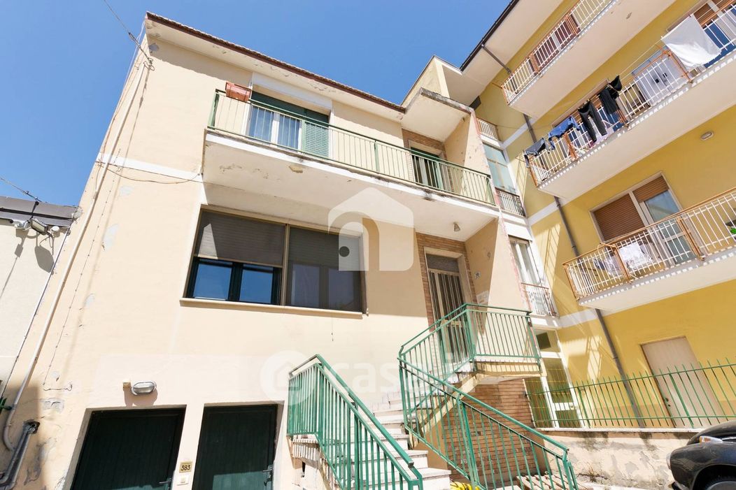 Appartamento in Vendita in Viale B. Croce 385 a Chieti
