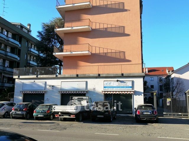 Negozio/Locale commerciale in Vendita in Via montelungo 24 a Monza
