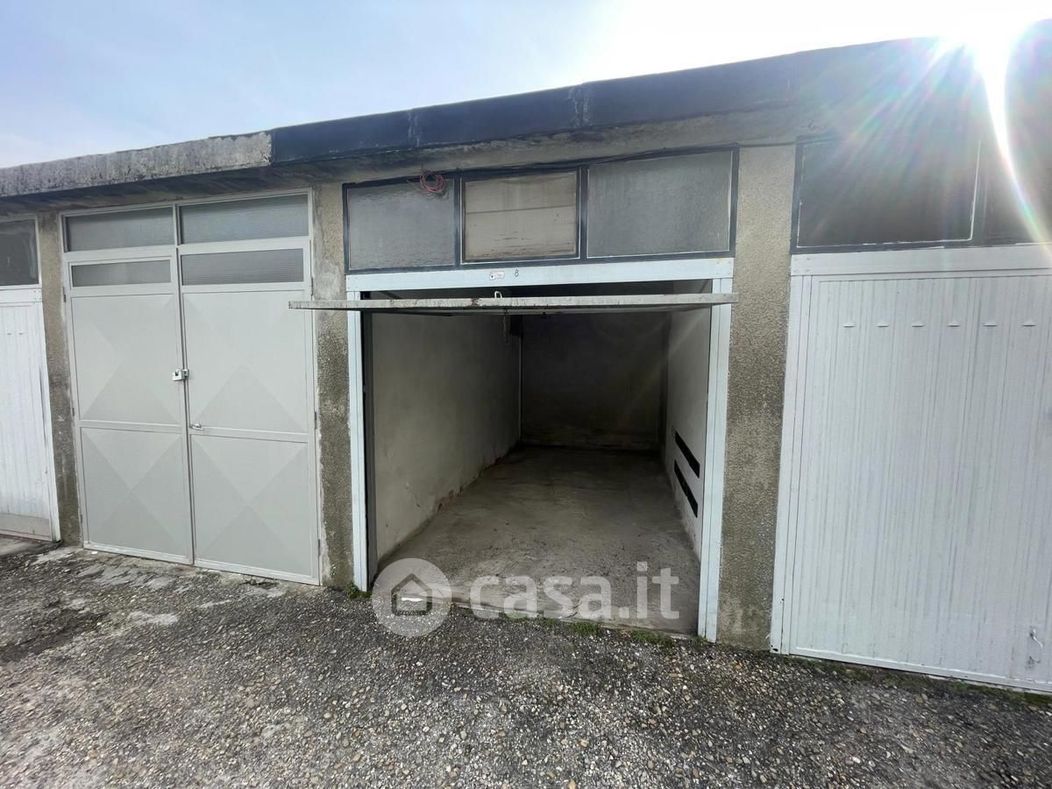 Garage/Posto auto in Vendita in Via Piossasco a Bruino