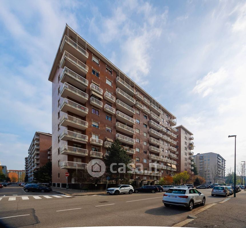 Appartamento in Vendita in Via Monte Ortigara a Torino