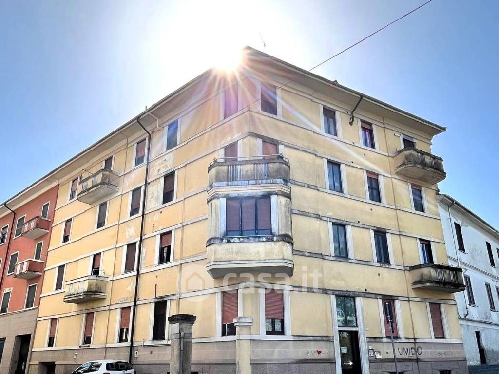 Appartamento in Vendita in Via Giovanni Biroli 4 a Novara