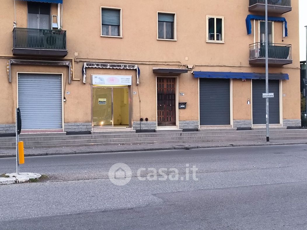 Negozio/Locale commerciale in Affitto in Via di Corticella a Bologna