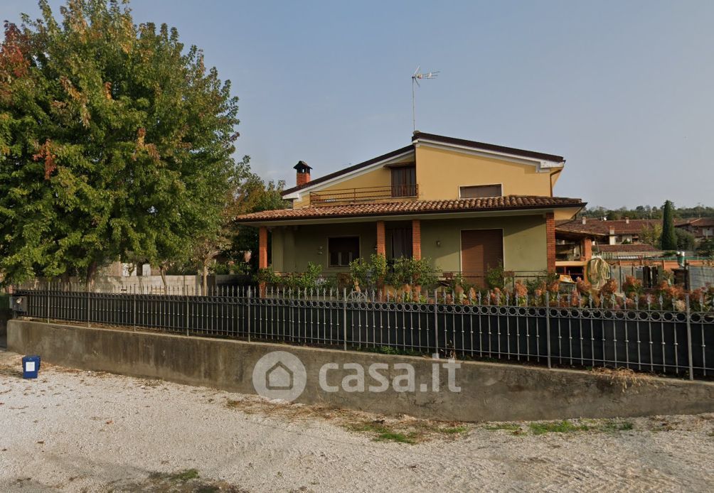 Villa in Vendita in Via Rovato 9 a Erbusco