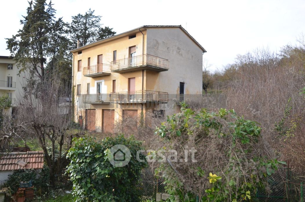 Casa indipendente in Vendita in Via Romana 68 a Perugia